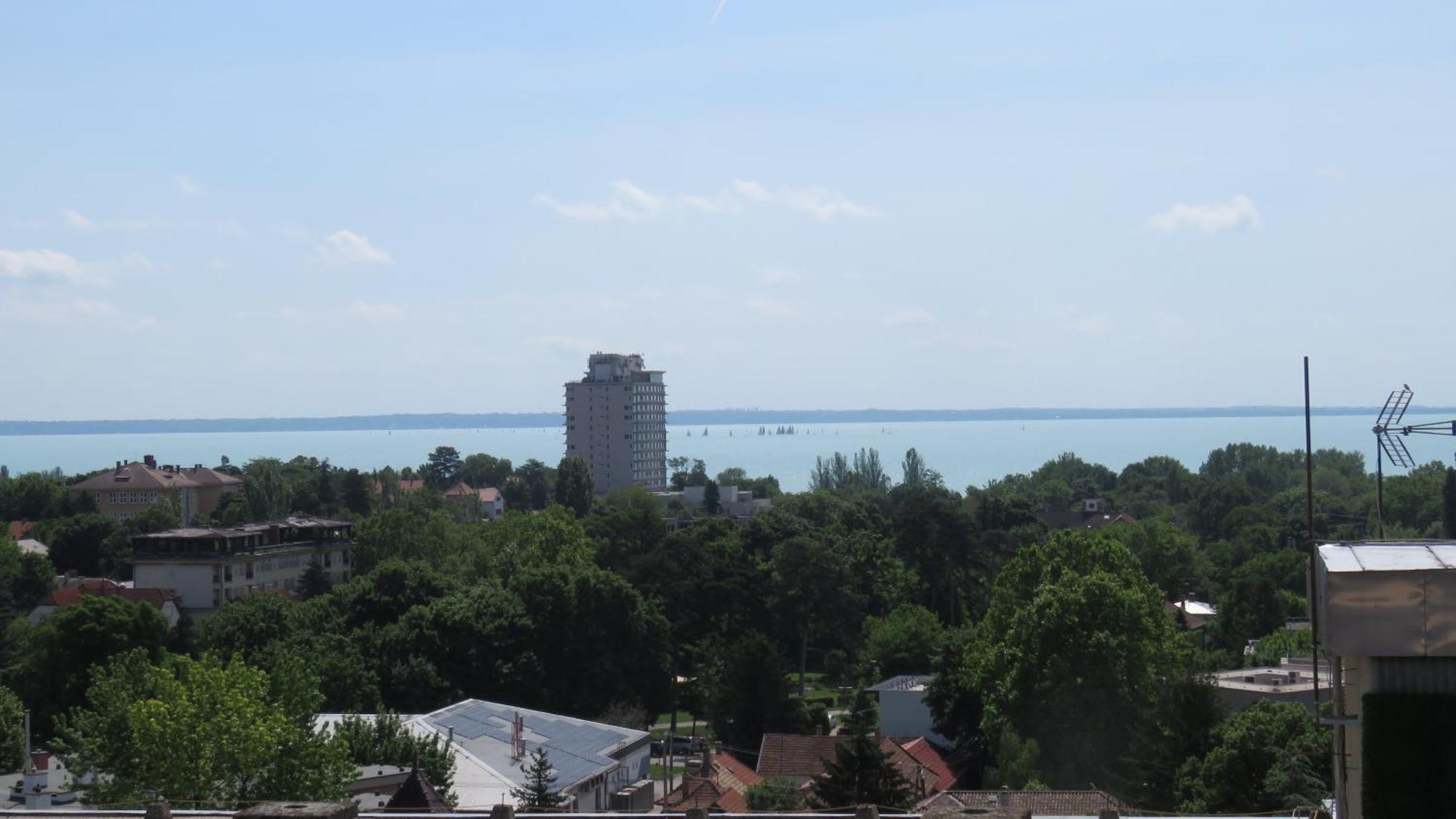 Prima Porta Vendeghaz Ξενοδοχείο Balatonalmádi Εξωτερικό φωτογραφία